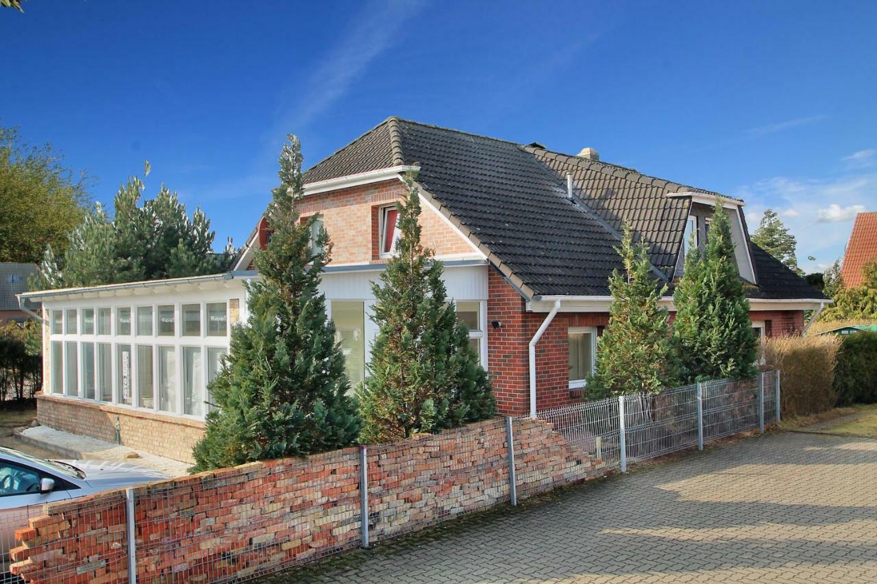 Urlaub Im Wintergarten Rostock-Lichtenhagen-Dorf Apartment Ngoại thất bức ảnh